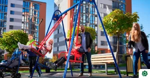 Férias escolares: quais cuidados os condomínios devem adotar?